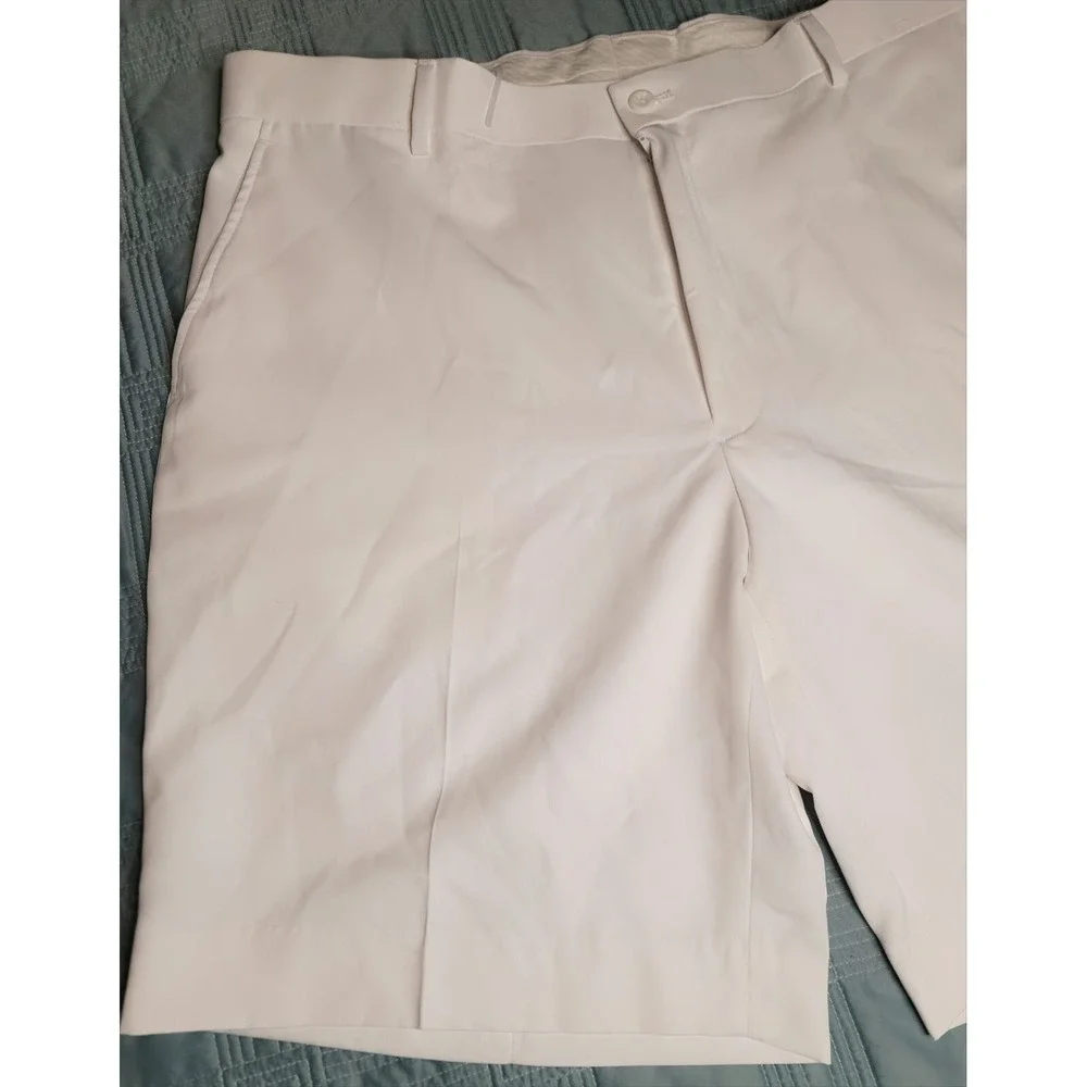 Louis Raphael Golf Shorts Mens 38 White Flat Front Casual Outdoor Casual